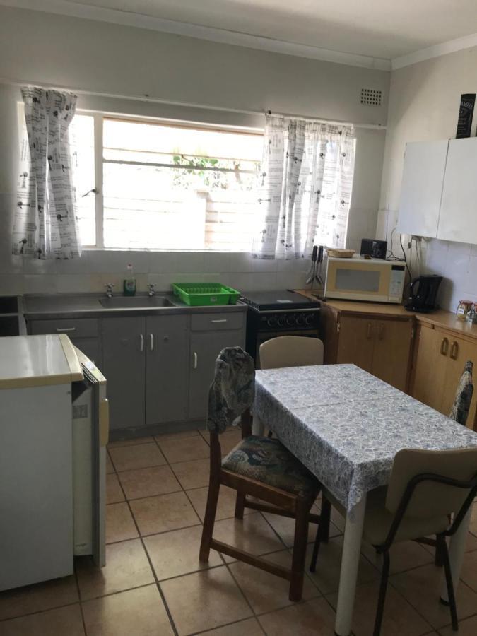 Appartement Tranquility In Klein Karoo à Oudtshoorn Extérieur photo